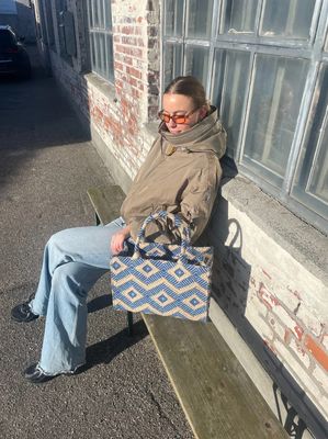 LUNA MOON MID TOTE LA RAMBLA GREEK BLUE 