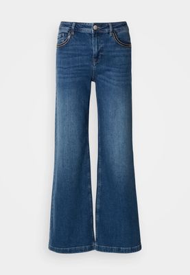 MOS MOSH DARA  DECO - Flared jeans - mid blue